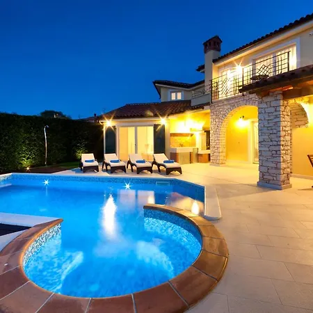 Santa Domenica Villa *