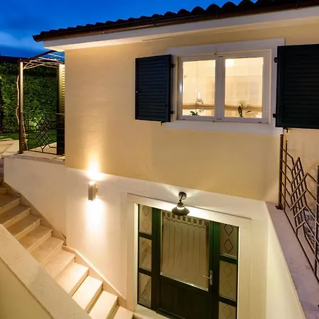 Santa Domenica Villa Labinci